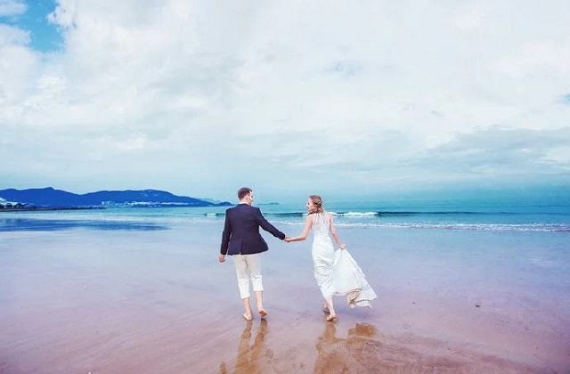 拍婚纱照前男士应该做什么 拍婚纱照前男士需要自备衣服吗