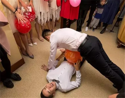 结婚堵门问题大全