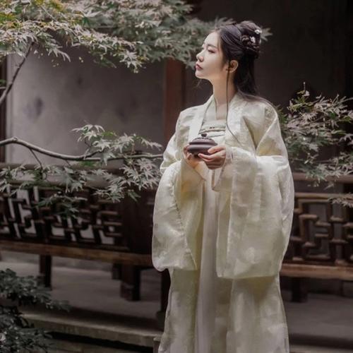 汉服和唐装的基本区别 汉服婚纱摄影的注意事项