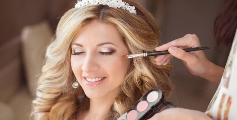 化妆师给新娘跟妆禁忌有哪些 化妆师给新娘跟妆禁忌要求