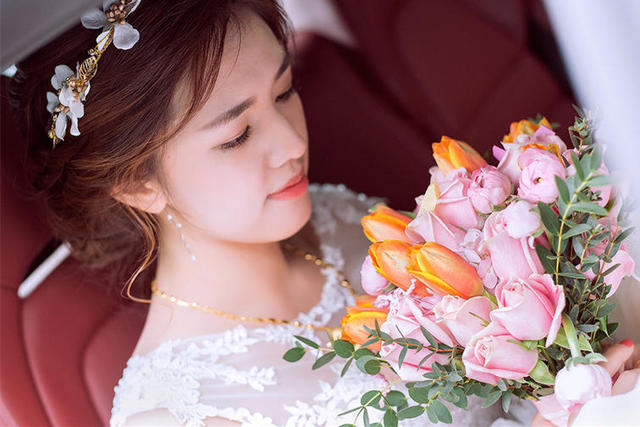 婚礼跟拍怎么发朋友圈 婚礼跟拍发朋友圈文案