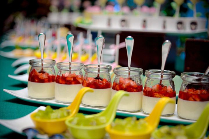 订婚甜品台大概多少钱 订婚甜品台图片