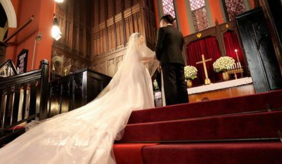 西方教堂婚礼神父台词