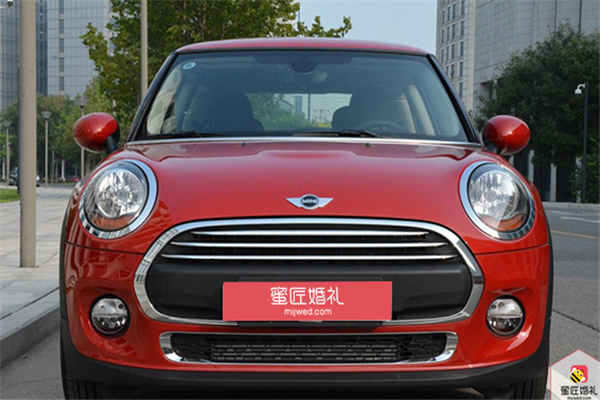 红旗h9价格多少钱一辆 郑州红旗婚车租赁价格