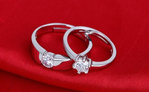 如何买结婚戒指 结婚戒指买大了怎么办