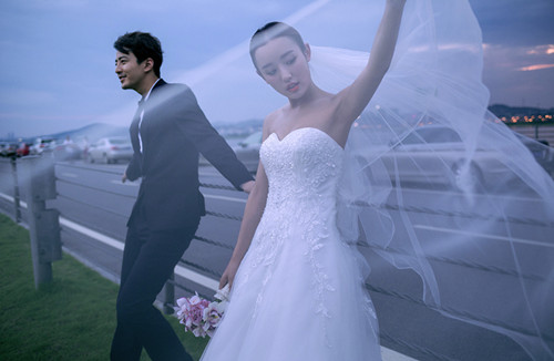 婚纱照的姿势怎么摆 拍婚纱照的一些姿势和表情