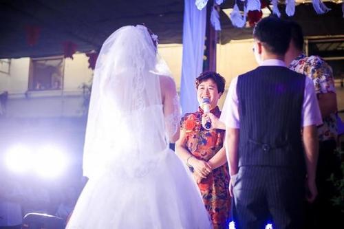 母亲婚礼致辞经典 妈妈婚礼致辞怎么说