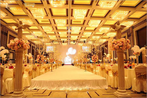 酒店婚礼现场布置攻略 在酒店怎么布置婚礼现场