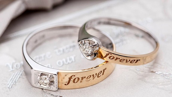 结婚时钻戒谁买 结婚一般都买啥戒指