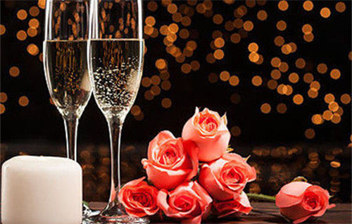 结婚纪念都是送什么蛋糕 结婚纪念礼物推荐