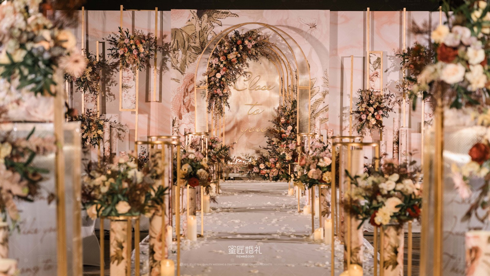 婚庆公司布置大概的价格,婚庆公司合同签订注意事项