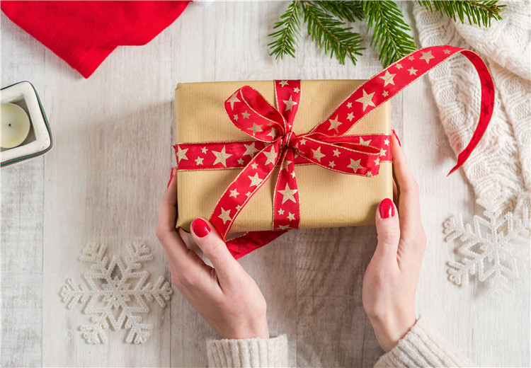 结婚纪念感动老婆的礼物 结婚纪念教你怎么说