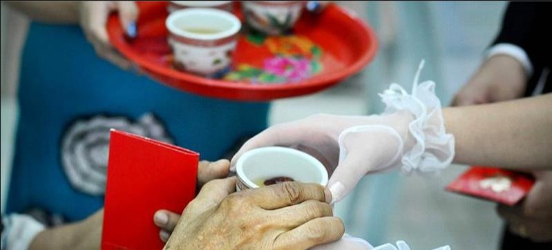 婚礼找婚鞋的寓意 结婚时新郎为什么要找婚鞋