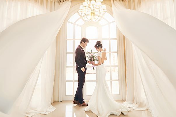 朋友圈发婚纱照片应该怎么写 拍婚纱照发朋友圈怎么编辑