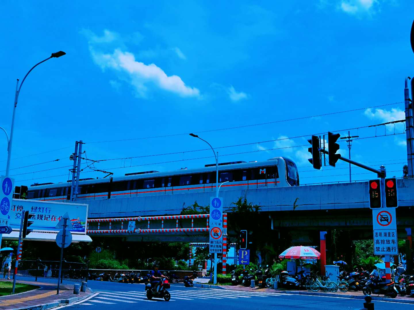 女生在朋友圈晒男朋友的句子