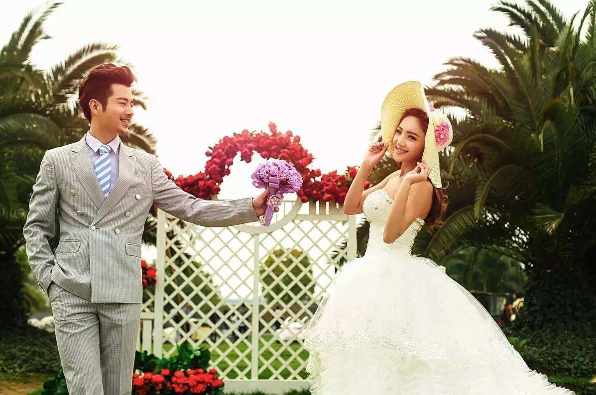 怎么幽默祝福情侣 婚礼怎么幽默祝福新人