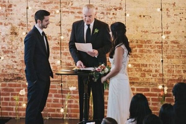 对新婚夫妇简短祝福语 送给新婚夫妇的祝福语诗词