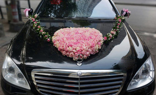 装饰婚车需要准备什么 如何简单的装饰婚车