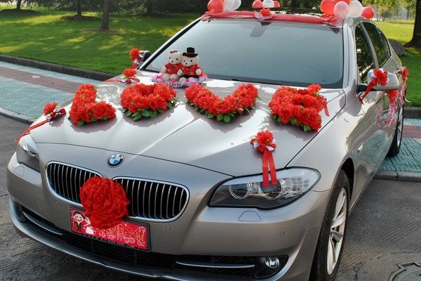 宝马5系婚车什么颜色好 宝马5系什么颜色适合做婚车