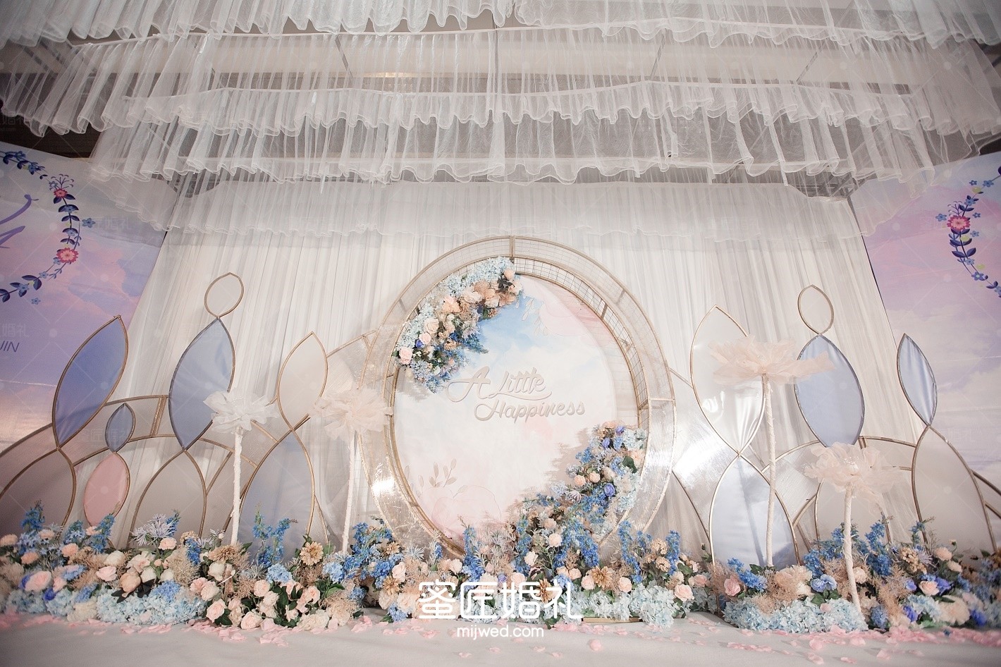 秋季婚礼现场餐桌布置,秋季婚礼餐桌布置现场