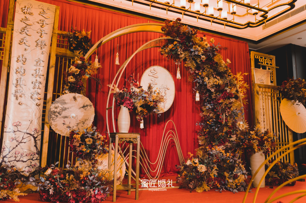 蓝色的婚礼现场有哪些布置,蓝色的婚礼现场需要布置什么