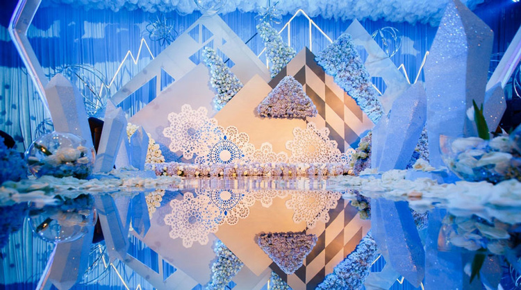 蓝色婚礼现场布置效果图 婚礼现场布置效果图蓝色系