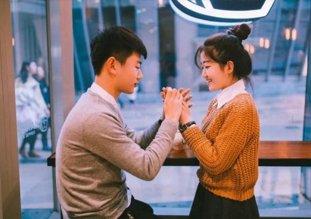 2020祝福情侣99的小短句 祝福新人99的小短句