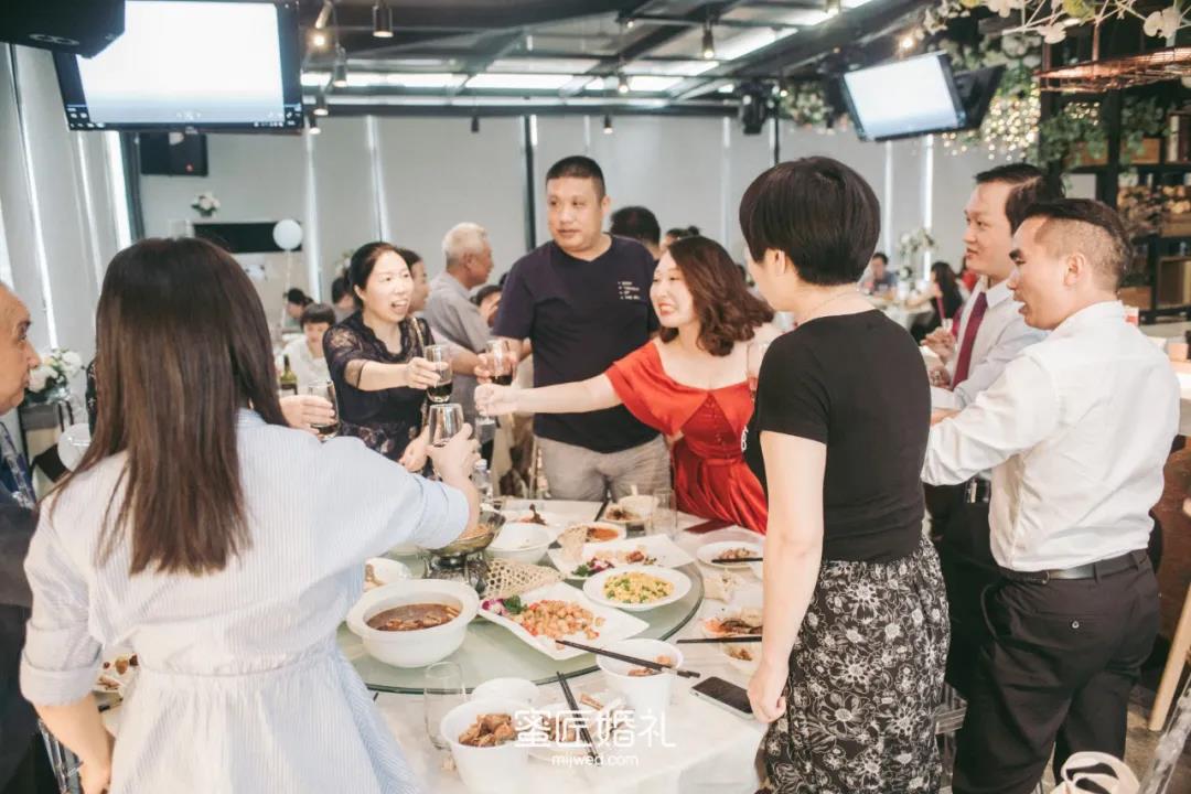 简单一句话表达订婚了