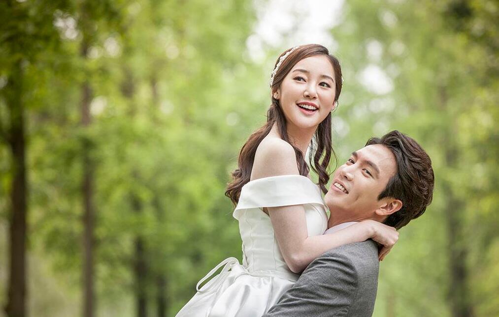 纸婚纪念日互相送什么 结婚纪念说什么祝福语好