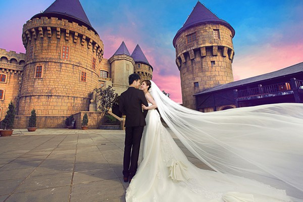 婚纱照姿势和表情技巧 拍婚纱照什么姿势和表情才好看