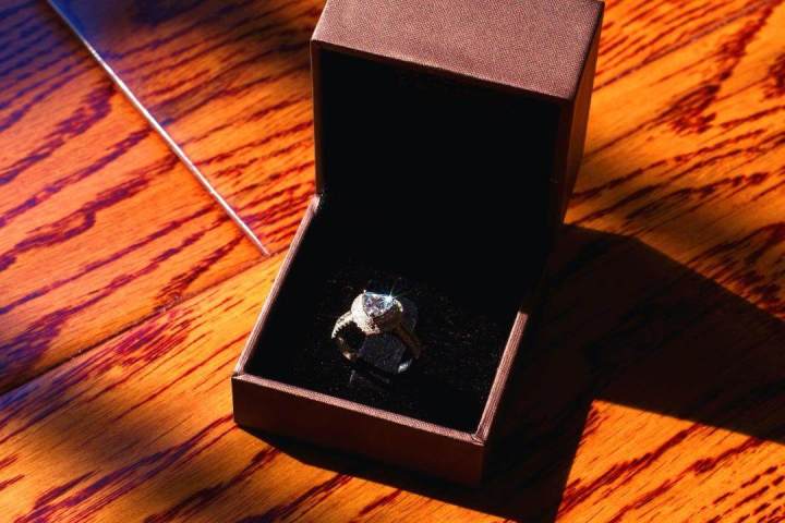 怎么挑结婚戒指 结婚戒指怎么测量大小