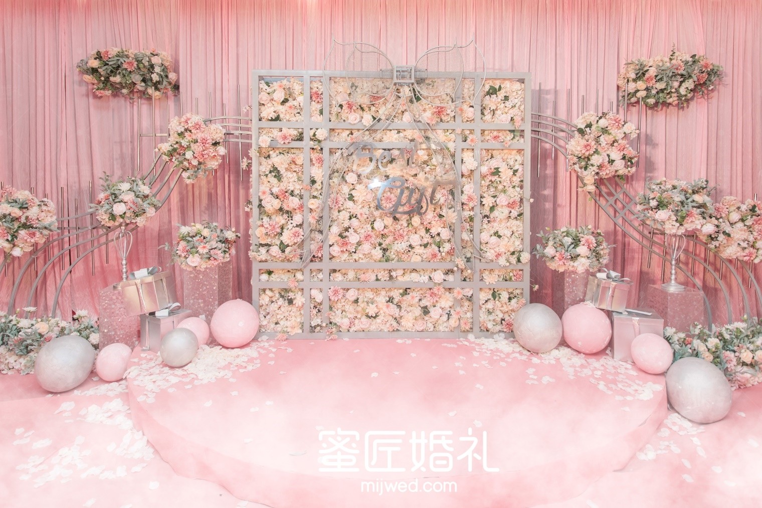 婚礼现场布置的几个误区 婚礼现场布置的几个错误