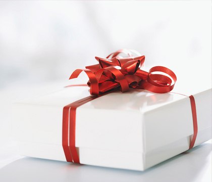 结婚纪念应该送什么礼物 结婚纪念制造哪些小惊喜