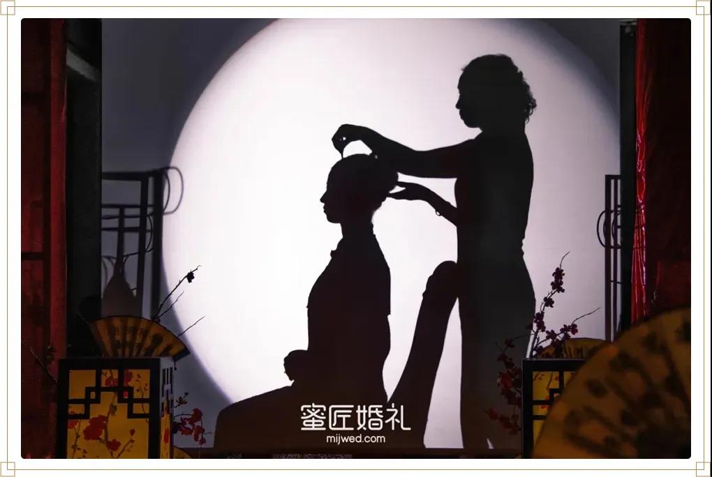 蜜匠婚礼婚庆加四大金刚一般多少
