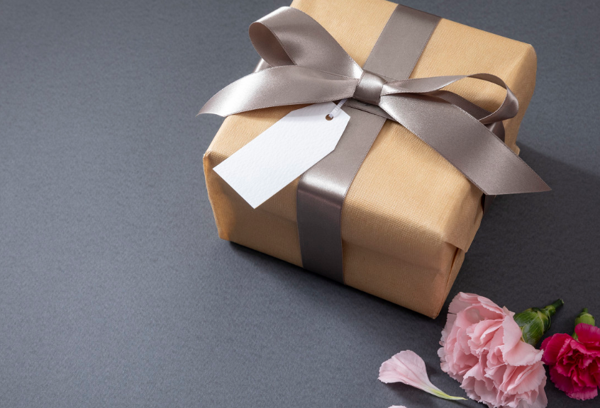 教师节送老师什么礼物好呢 教师节送老师什么礼物好呢实用