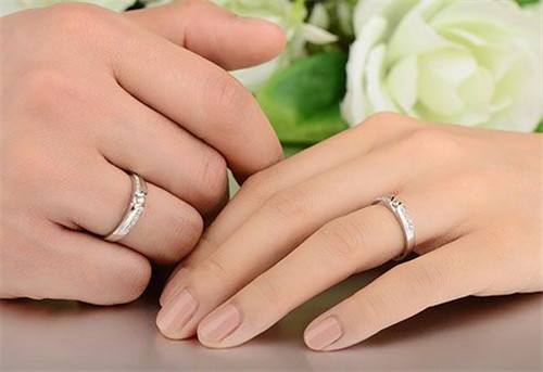 2020年10月订婚的日子怎么选 