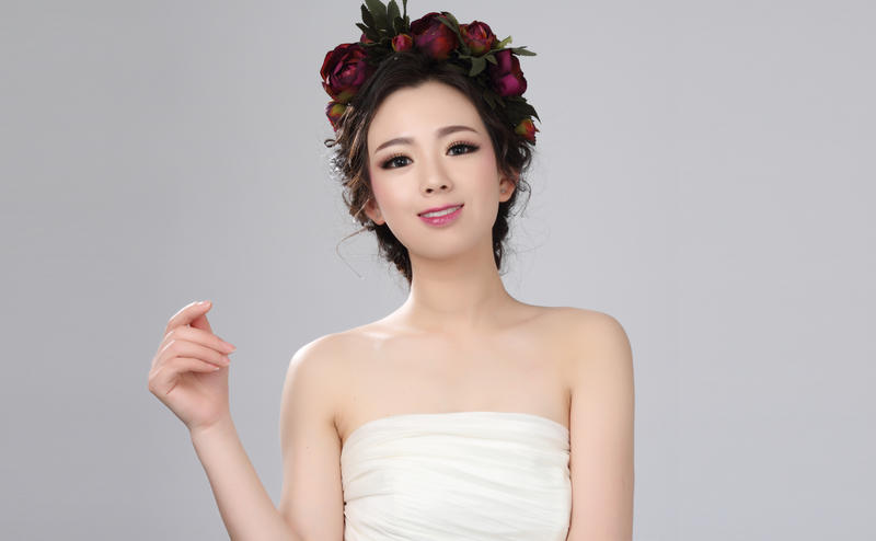 如何挑选婚礼跟妆 选择跟妆师有哪些技巧