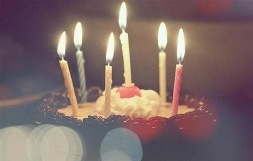 男朋友生日说说八个字 又甜又撩人的生日祝福