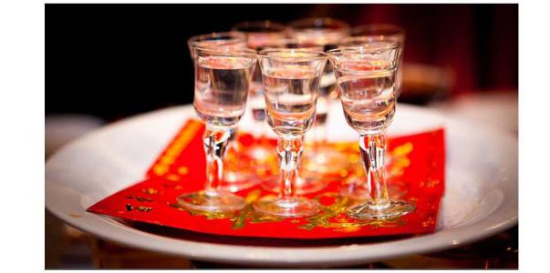 婚宴上负责敬酒需要注意什么 婚宴上负责敬酒注意事项