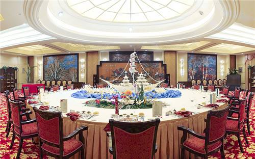 成都婚宴酒店哪里比较好 成都婚礼酒店性价比高