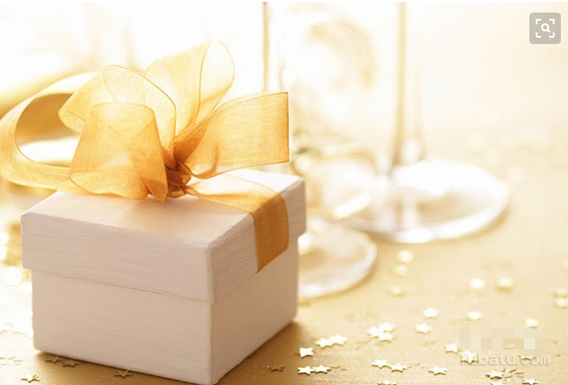 一周年结婚纪念送老婆什么 朋友一周年结婚纪念祝福语