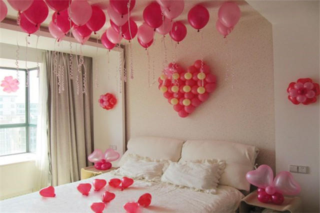 简单婚房布置气球方法