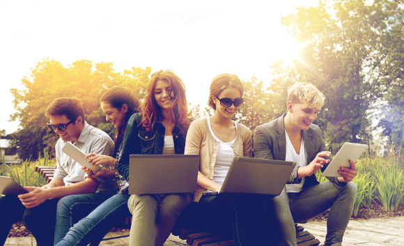 上大学祝福语和鼓励的话 大学祝福语 八个字