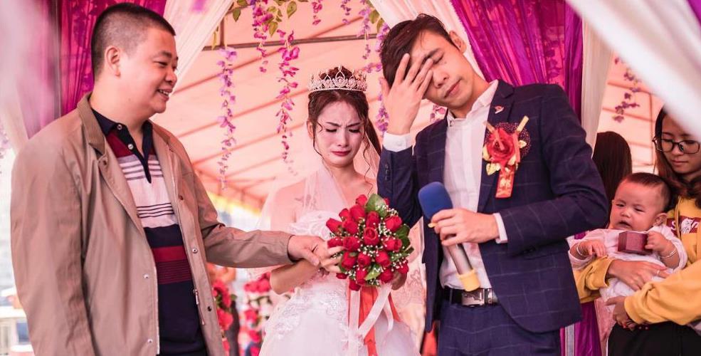 婚礼父亲致辞全场泪奔 婚礼新娘父亲致辞煽情