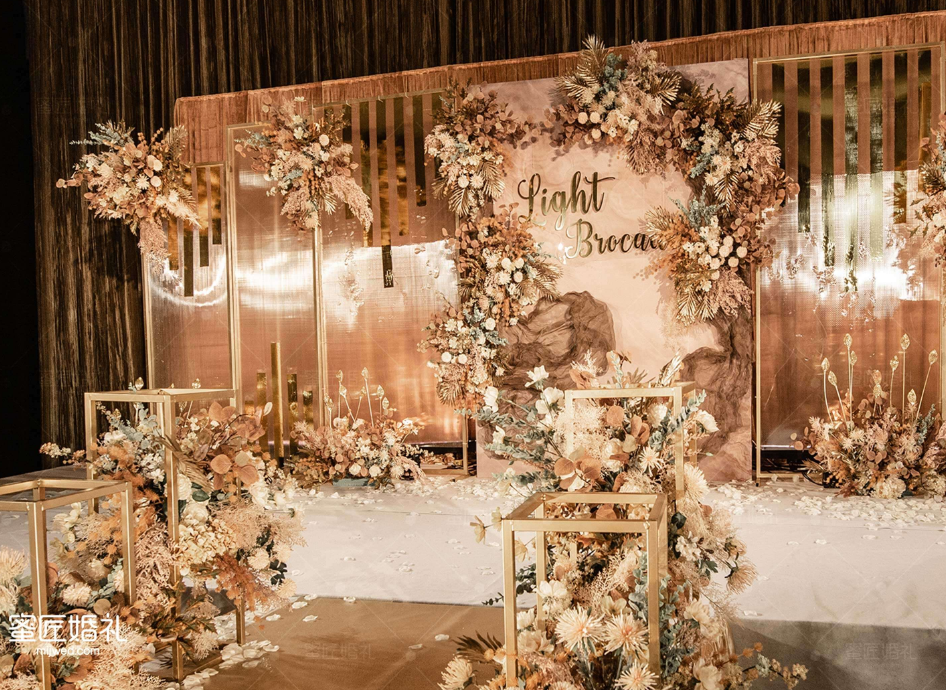 现在婚礼策划要多少钱 国庆婚礼策划价格