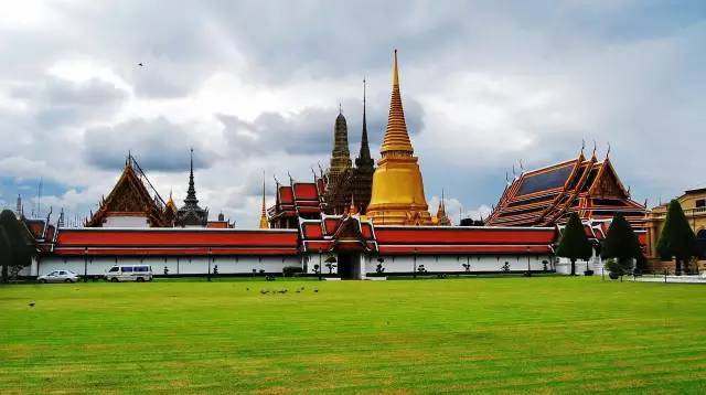 结婚纪念送老婆实用礼物 五周年结婚纪念发的朋友圈