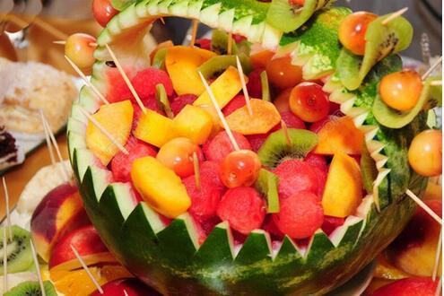 选择婚礼蛋糕都有哪些细节 如何选择婚礼甜品蛋糕