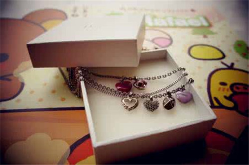 结婚纪念日礼物 结婚纪念日朋友圈说说