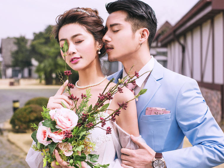 母亲婚礼讲话简单大方 女儿出嫁母亲感人讲话稿