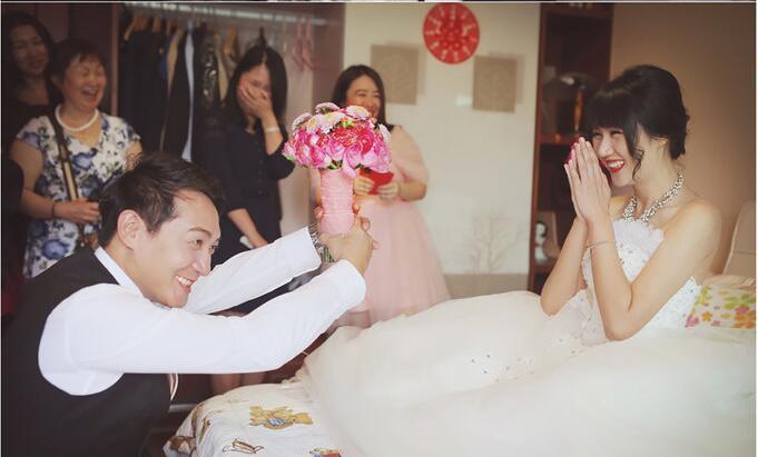 祝新婚快乐四句